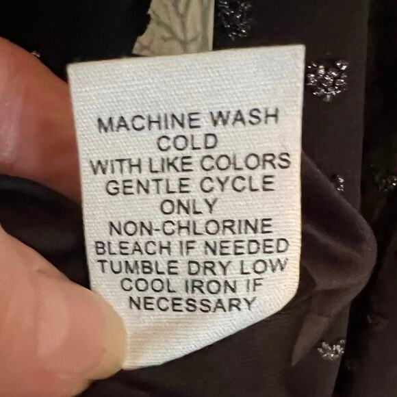 NWT Adyson Parker S pullover long sleeve blouse top, black, silver, shirred cuff - Picture 7 of 9